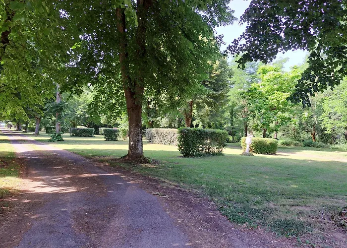 Le Soulhol Kamp alanı Saint-Céré
