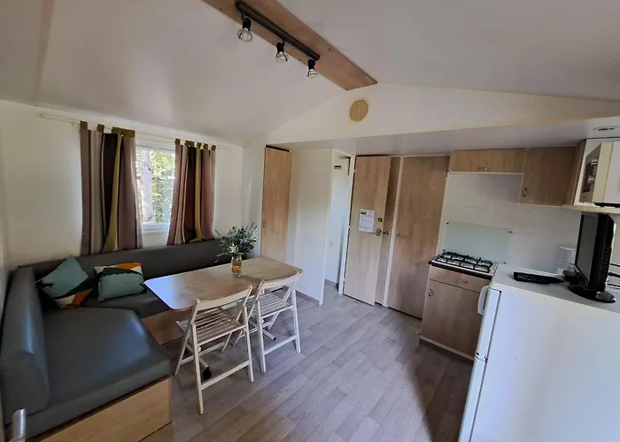 Le Soulhol Kamp alanı Saint-Céré